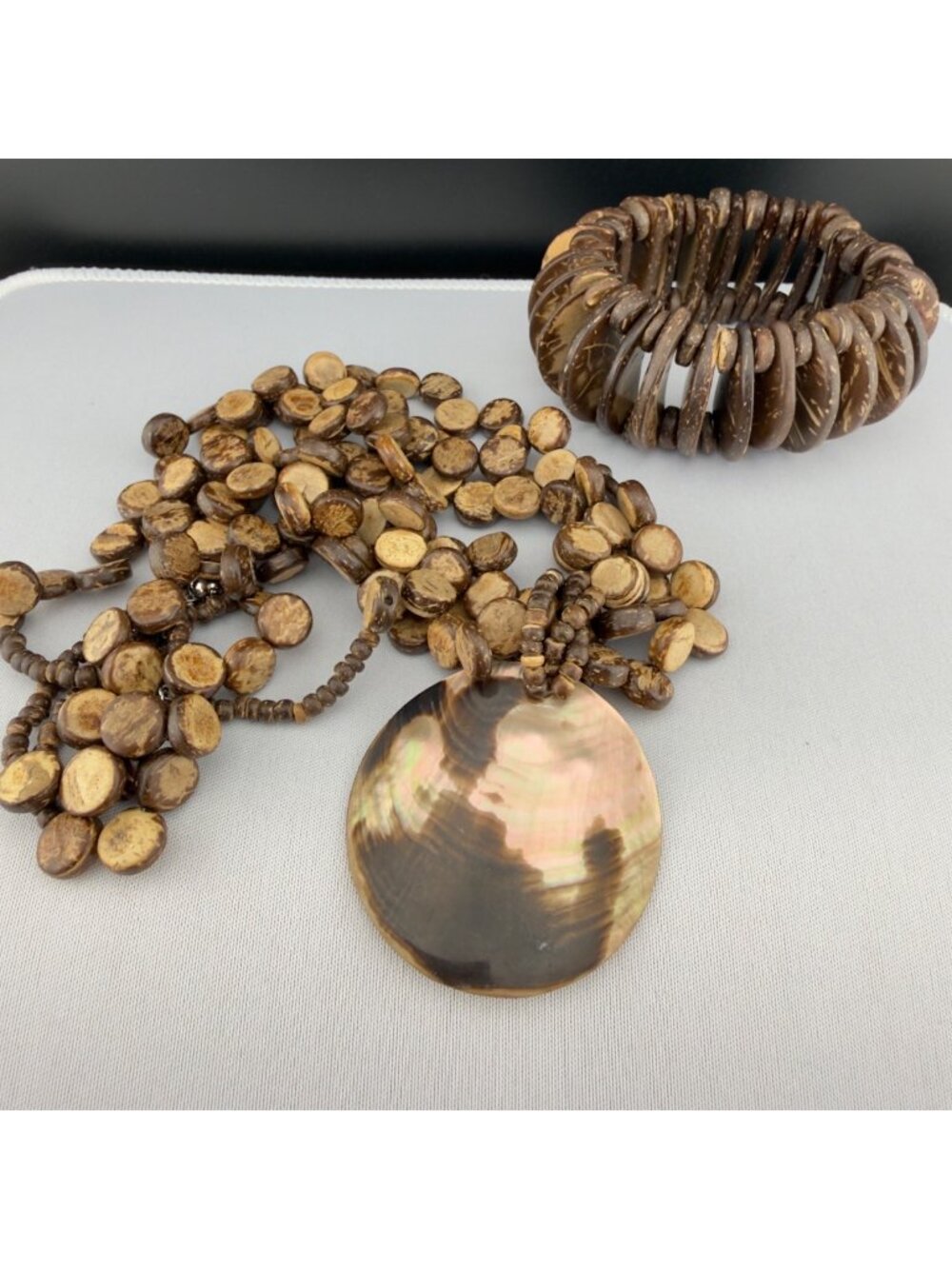 Coconut Shell Beaded Necklace Bracelet Set With Shell Pendant